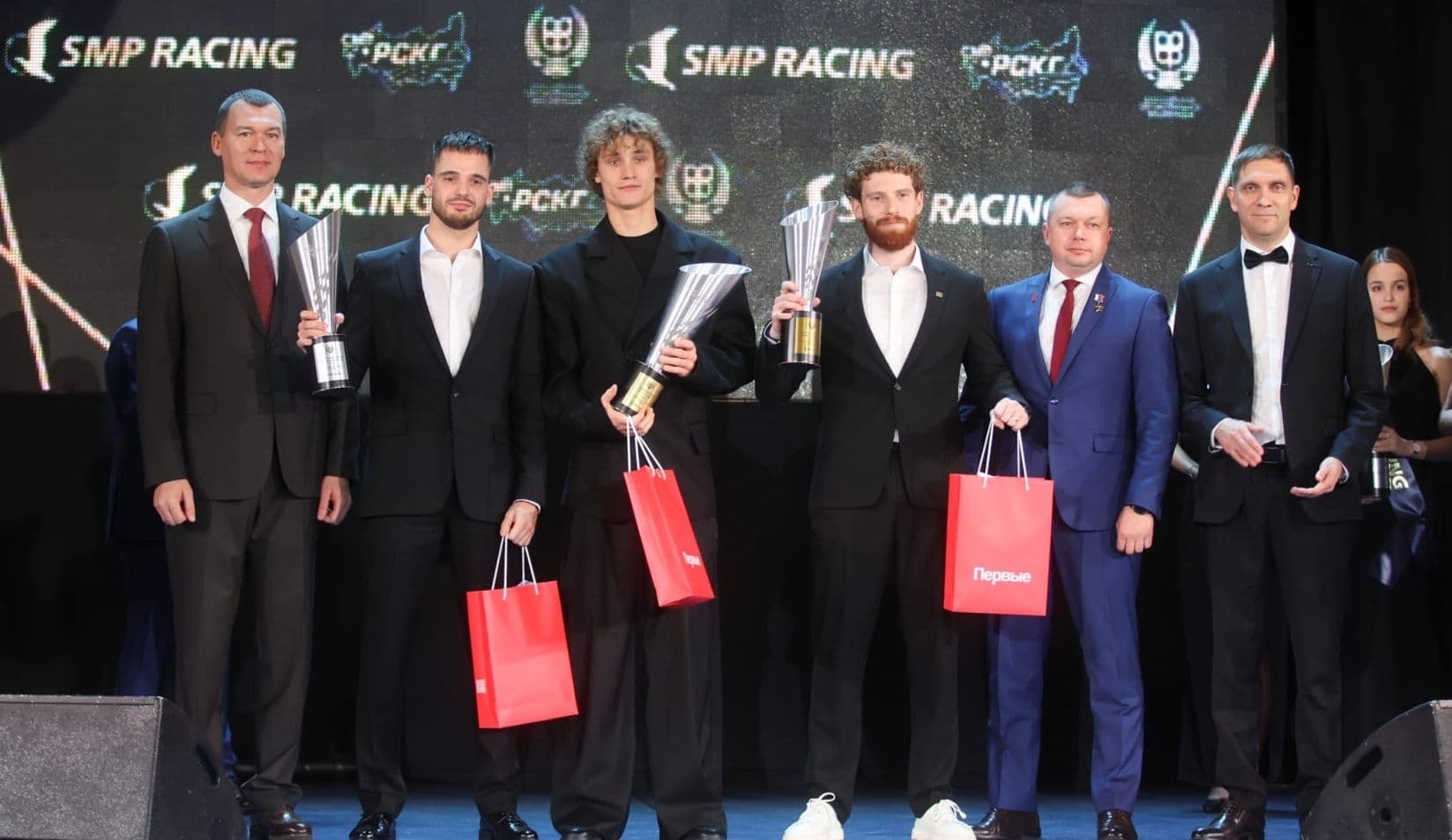 96 кубков за вечер: прошла церемония вручения наград по итогам сезона-2025
