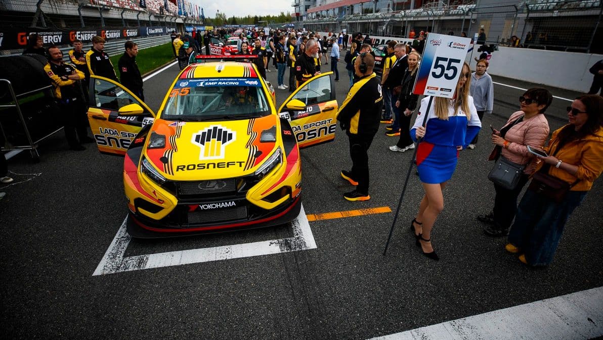 16-17 МАЯ В ПОДМОСКОВЬЕ: БОЛЬШИЕ ГОНКИ С «СУПЕР-ЛАДАМИ» И СПОРТКАРАМИ MERCEDES И PORSCHE