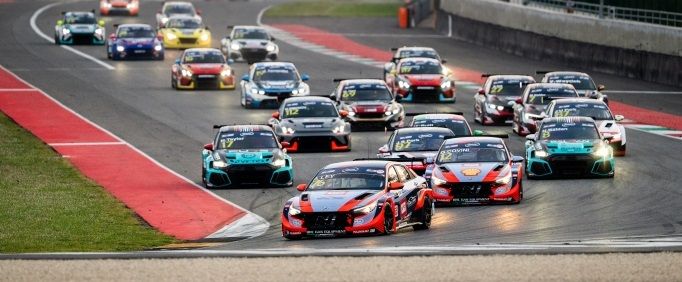 2026-2026 Mugello Race 1---2026 TCR Europe Mugello Race 1 Alex Ley 01а.jpg