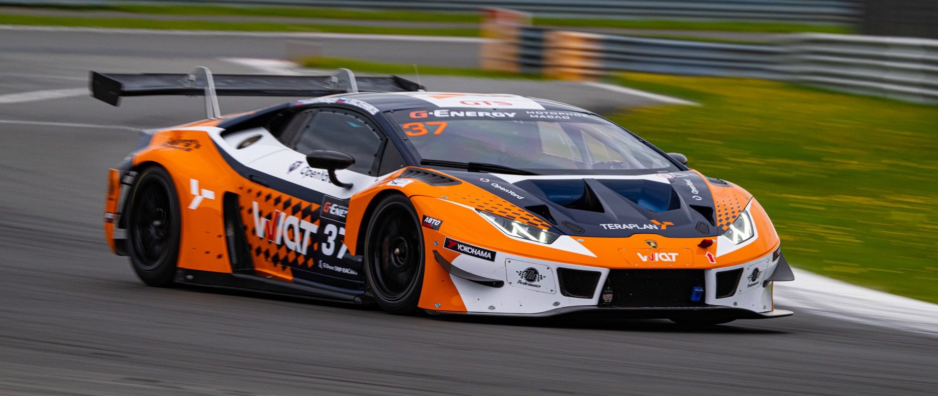 MaratDaminov_RCRS2025_1Stage_MRW_low_245 lambo.jpg