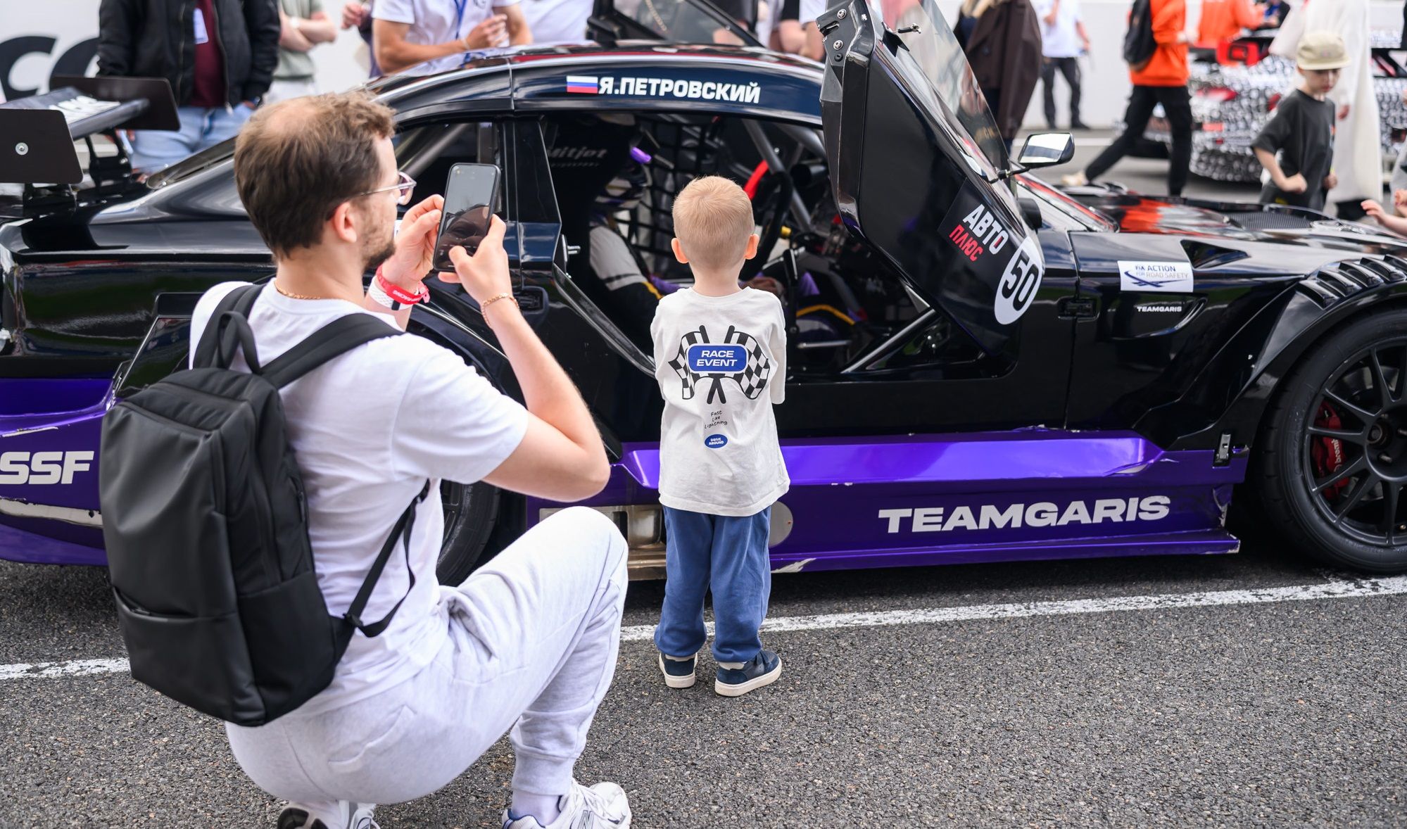 MaratDaminov_RCRS2026_2Stage_MRW_low_199 kids grid fans incasejjj.jpg